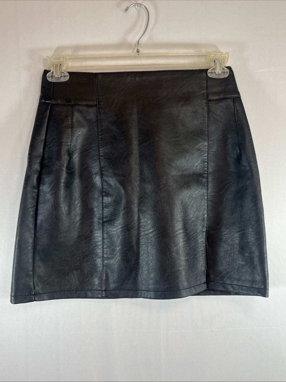 Topshop Black Faux Leather Mini Skirt Size 8 Front Slit High Waisted Preowned